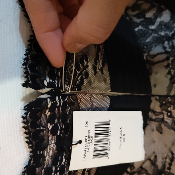 BCBG MAXAZRIA size 0 - Picture 6 of 8